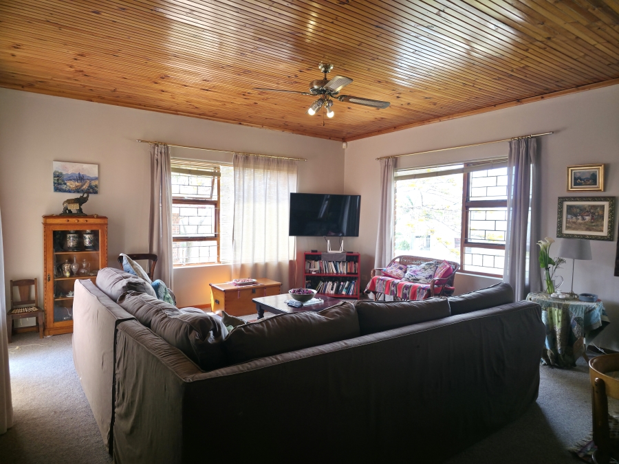 3 Bedroom Property for Sale in Wavecrest Eastern Cape